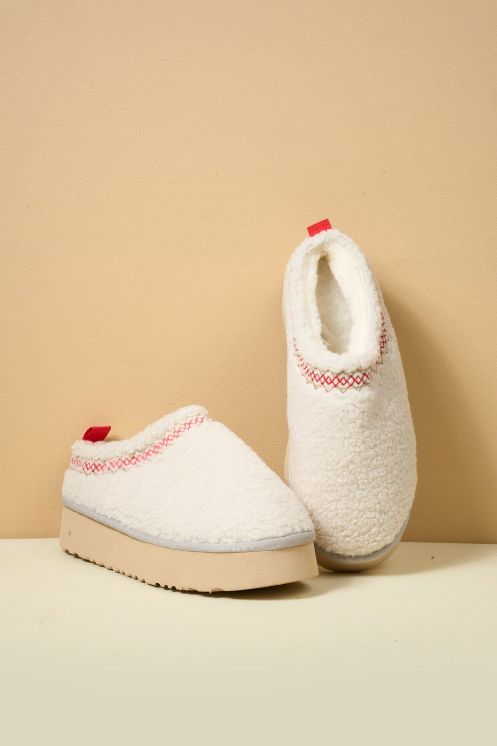 UGG Shepherd Tasman Platform Bootie - White