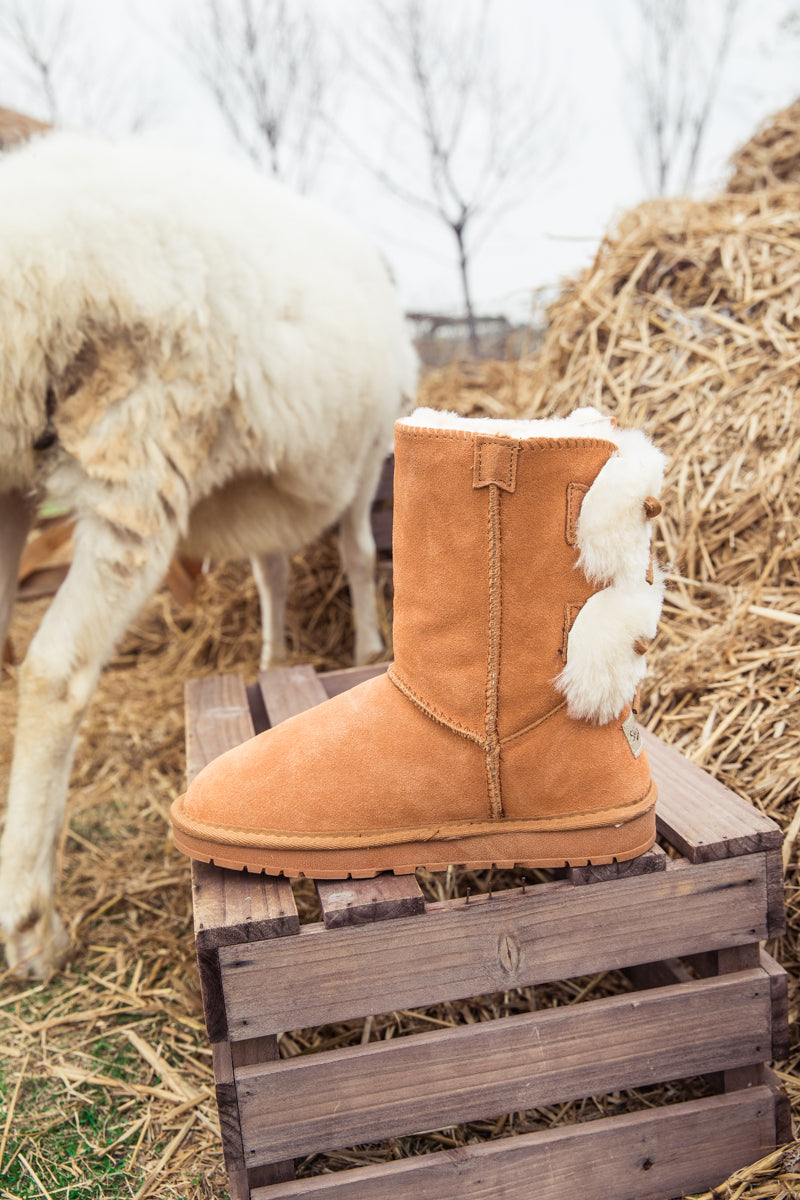 UGG Back Woollen Bow Suede Boots - Chestnut