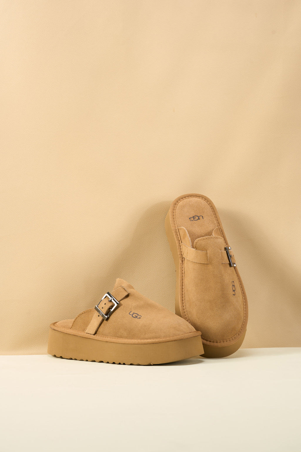 UGG Forever Iconic Platform Clog - Chestnut