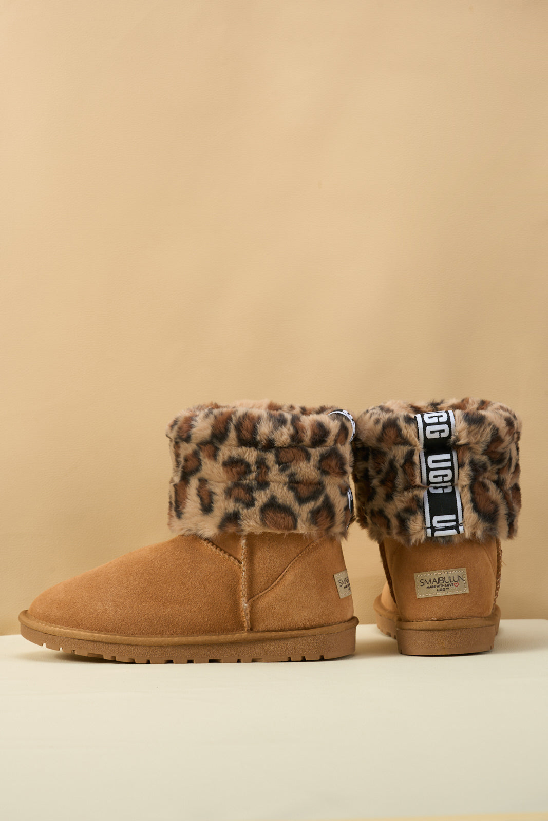 UGG Adelene Sherpa Woolen Boots - Chestnut