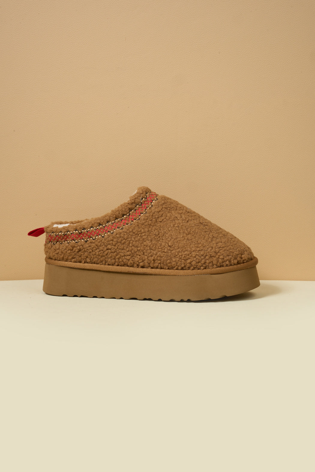 UGG Shepherd Tasman Platform Bootie - Chestnut