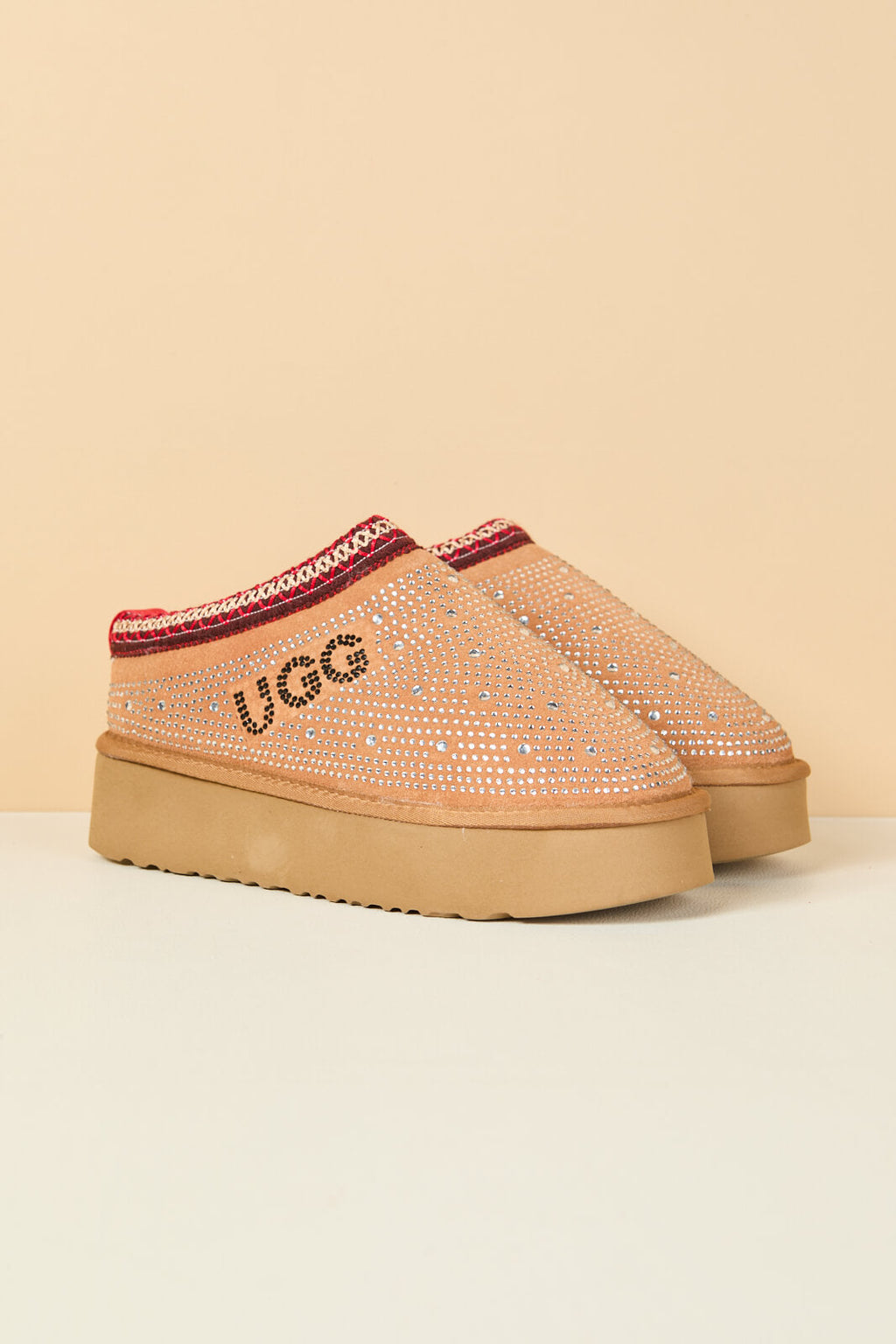 UGG Tassie Swifty Diamond Platform Boot - Chestnut