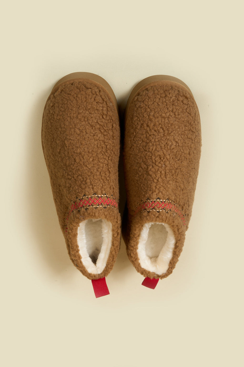 UGG Shepherd Tasman Platform Bootie - Chestnut