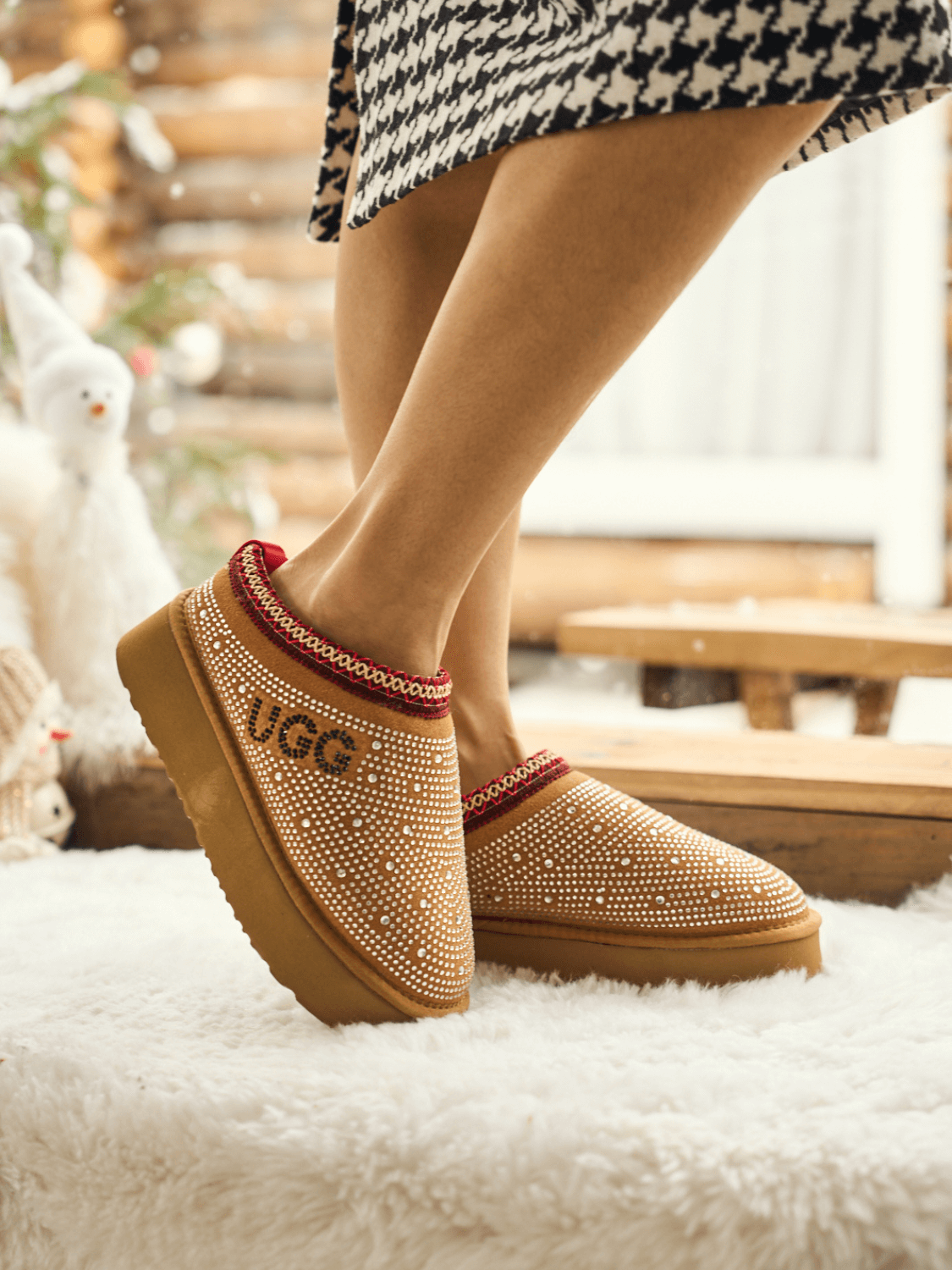 UGG Tassie Swifty Diamond Platform Boot - Chestnut
