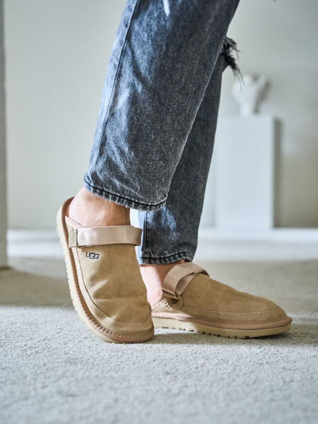 UGG Lyla Suede Slingback Scuff Slipper - Sand