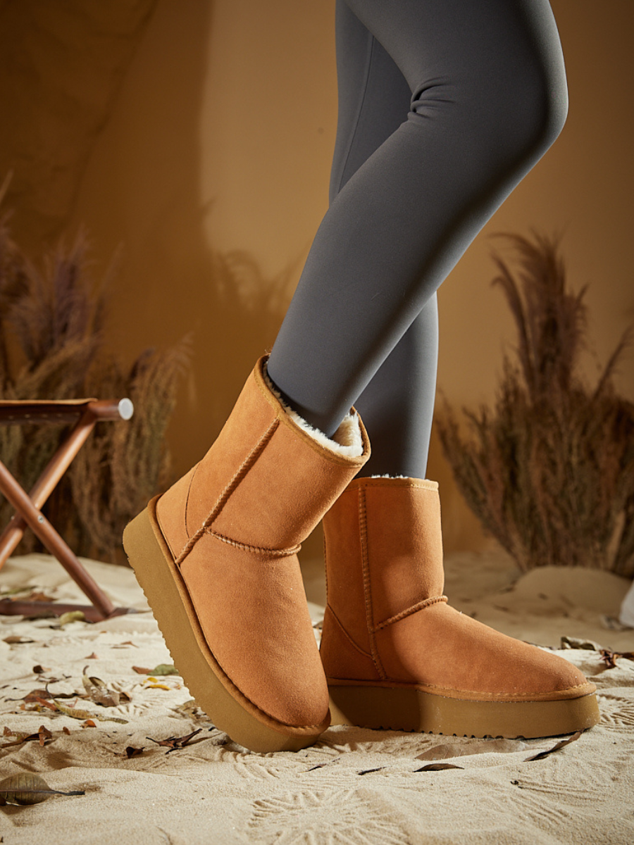 UGG Cloud Nine Platform Mini Boots - Chestnut