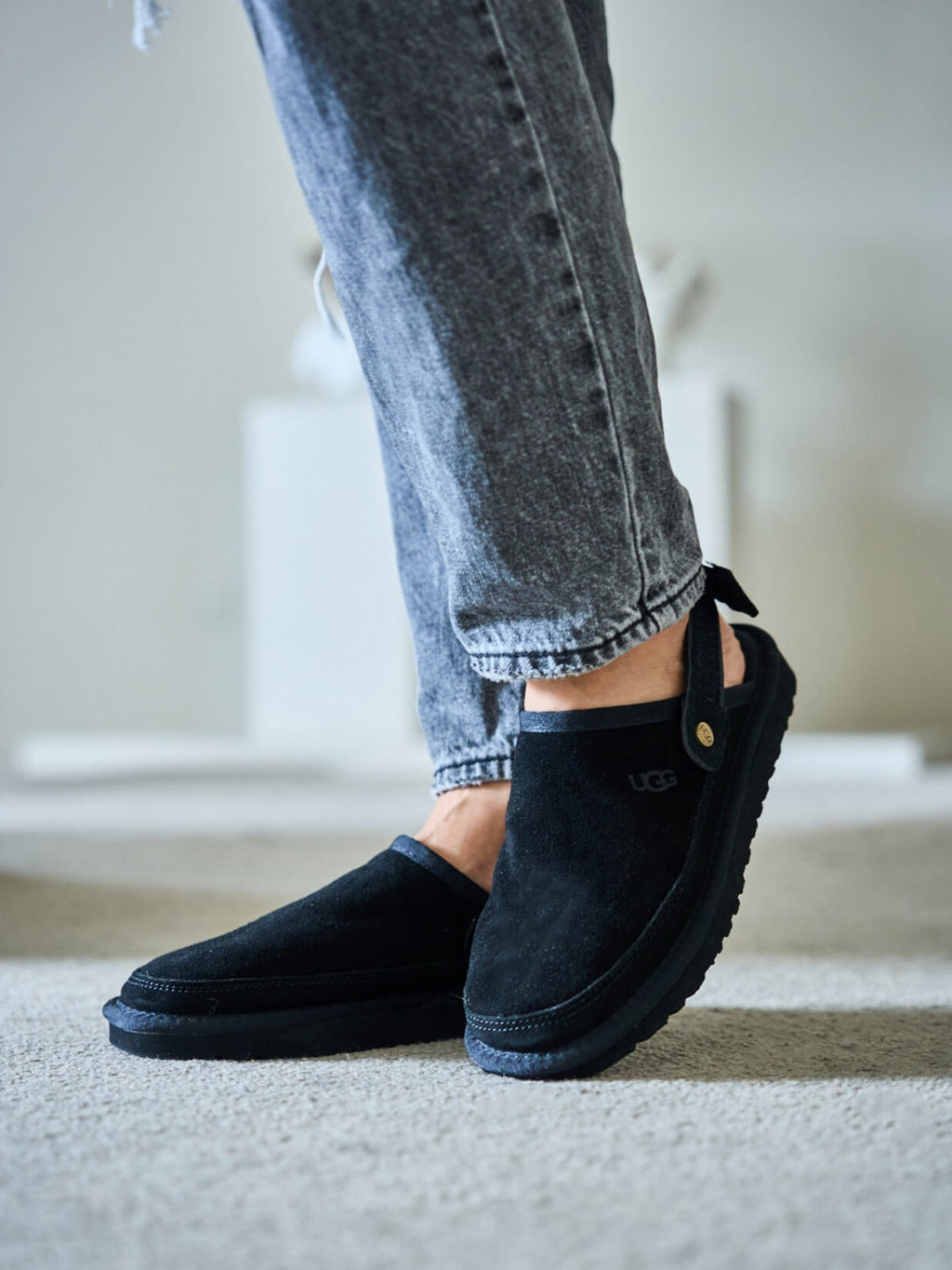 UGG Lyla Suede Slingback Scuff Slipper - Black