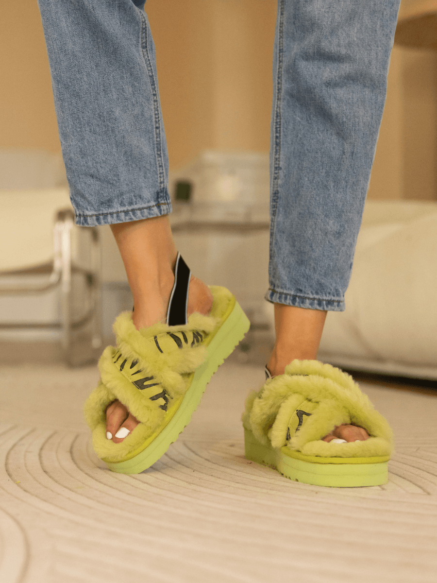 UGG Roar Wool-Lined Criss-Cross Strap Slipper - Green