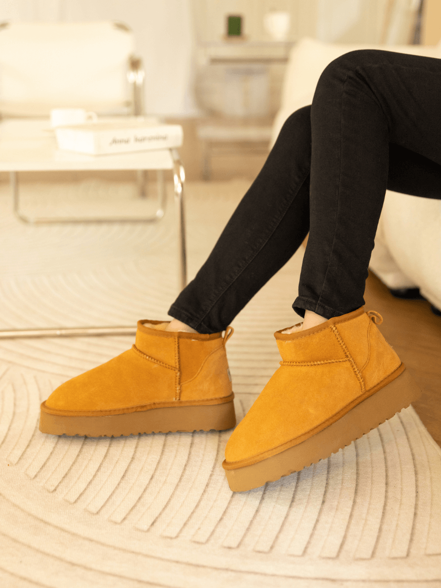 UGG Ultra Mini Platform Low Ankle Boot - Chestnut