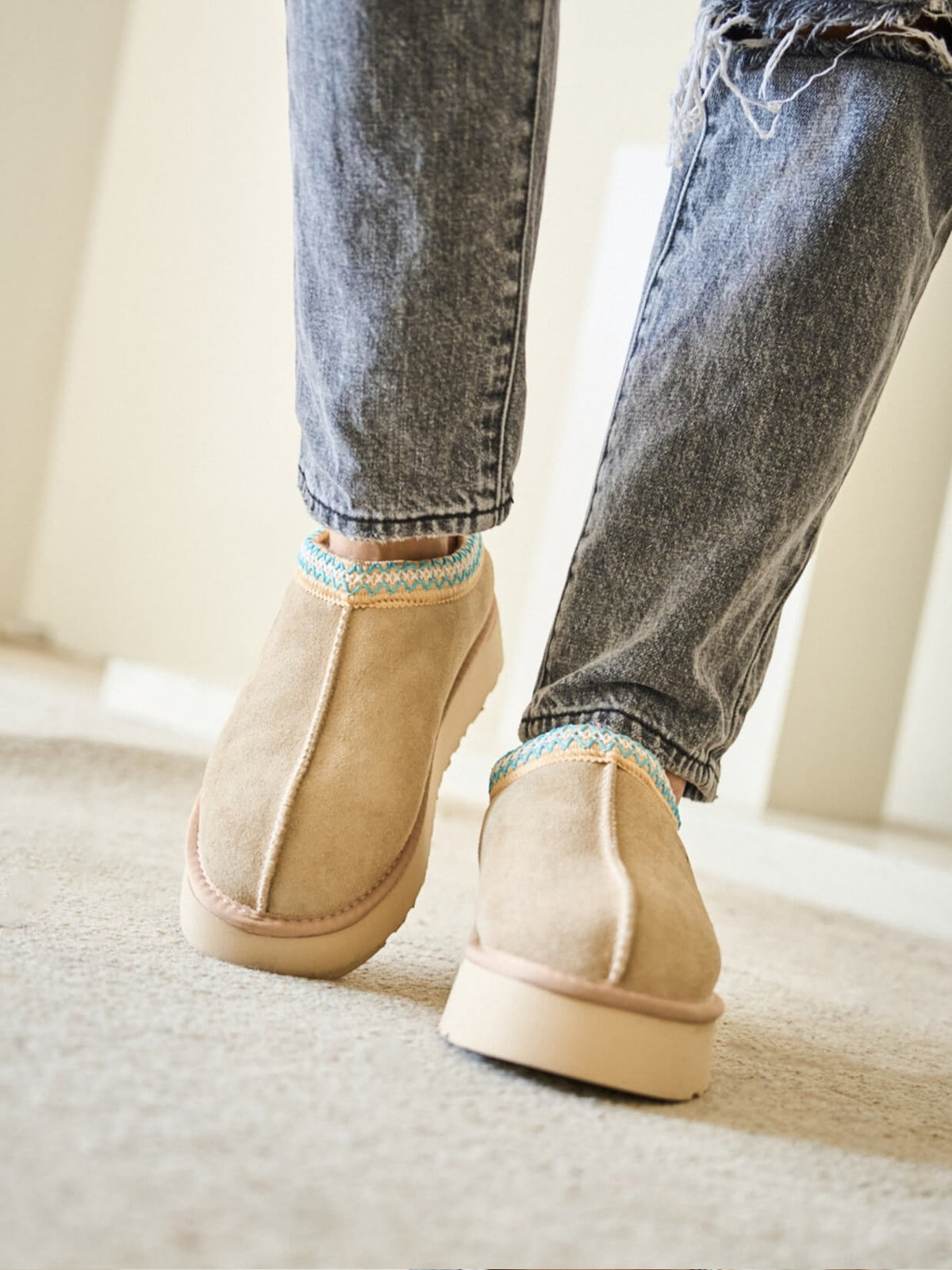 UGG Tazzy Mini Platform Low Ankle Slippers - Neutral