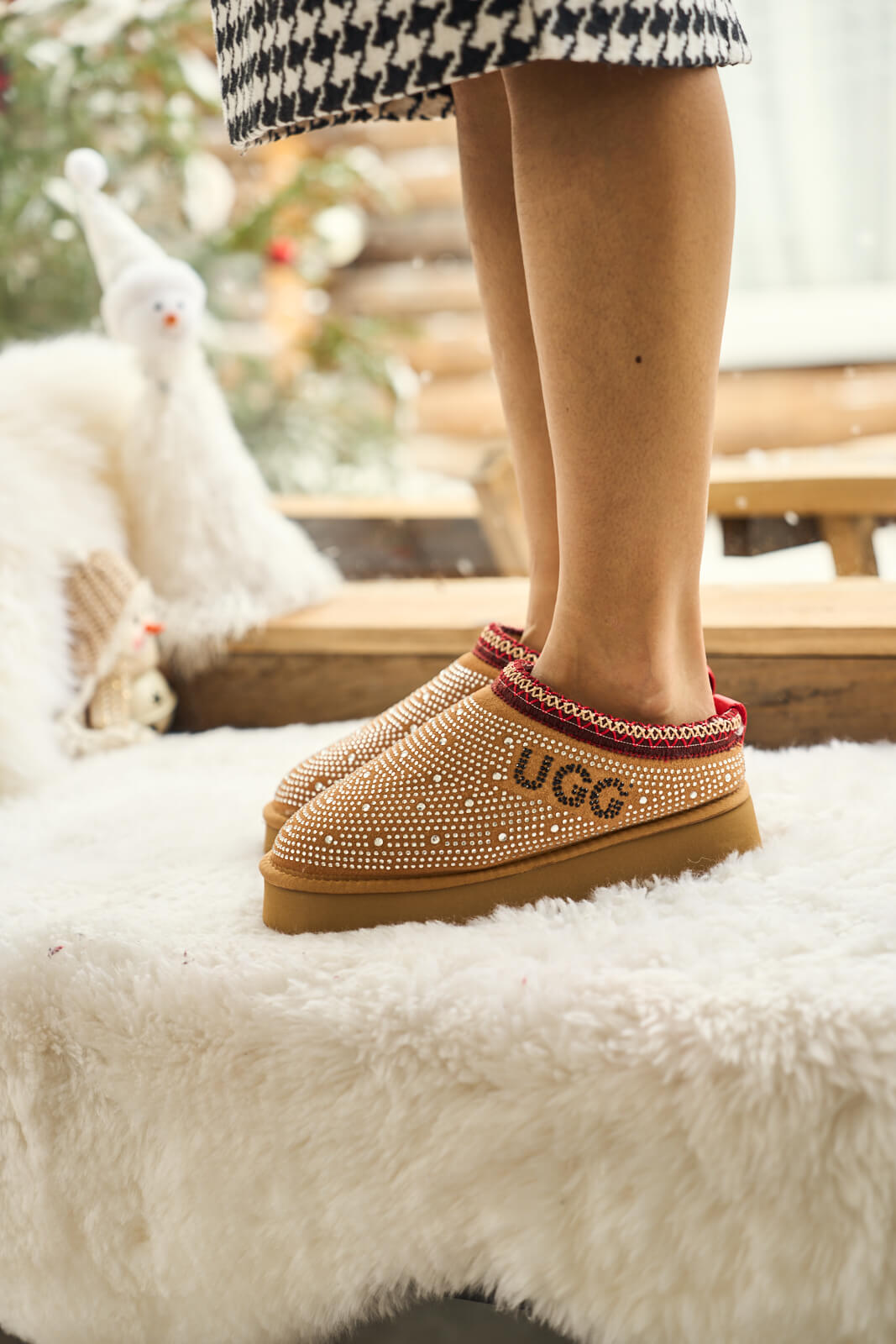 UGG Tassie Swifty Diamond Platform Boot - Chestnut