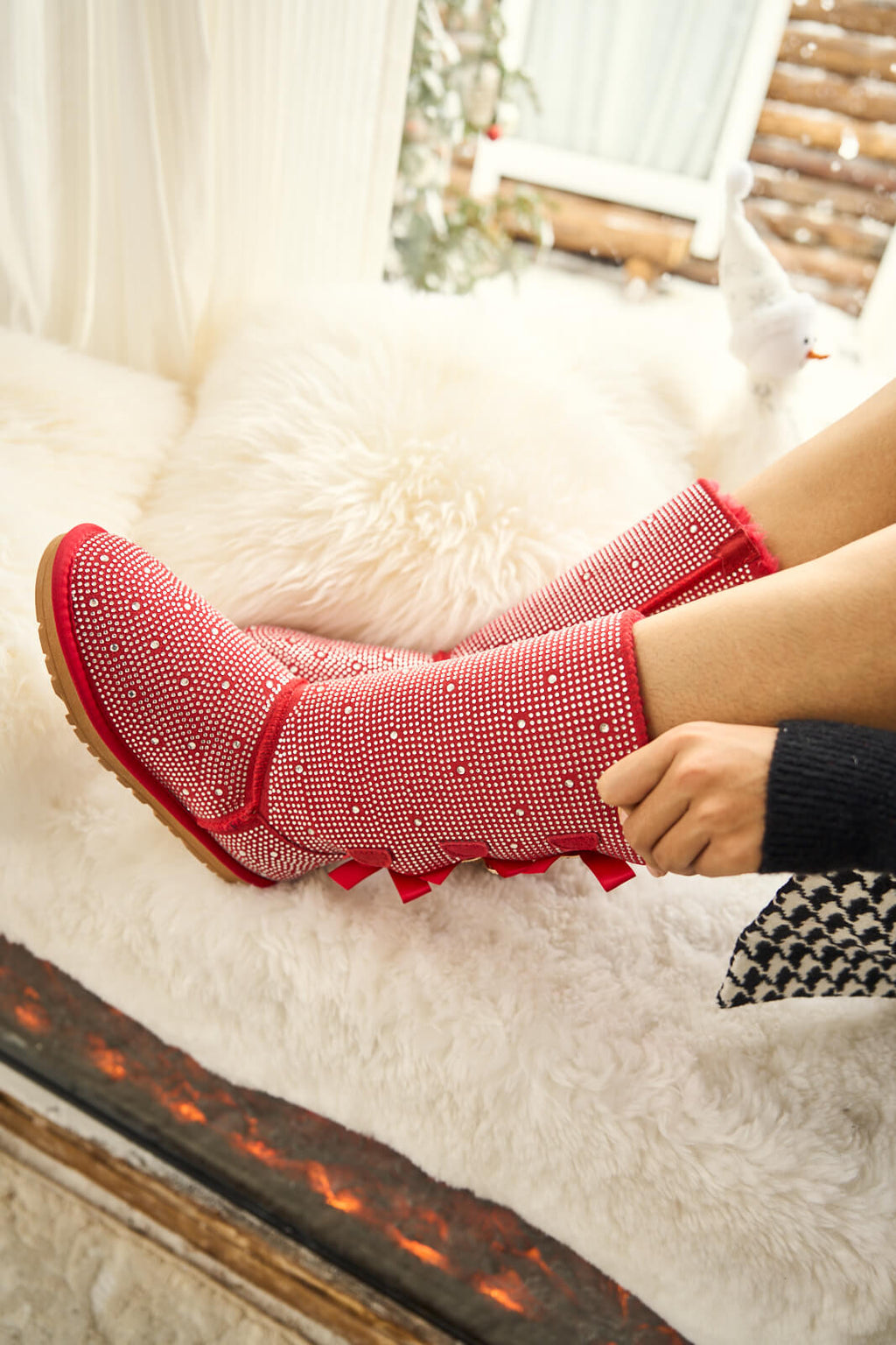 UGG Swifties Diamond Stage Ribbon Bows Suede Boots - Red