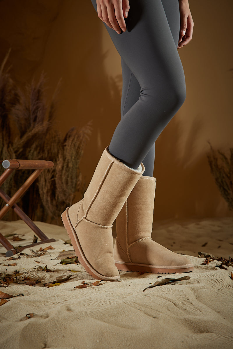 UGG Classic Suede Mid-Length boots - Sand