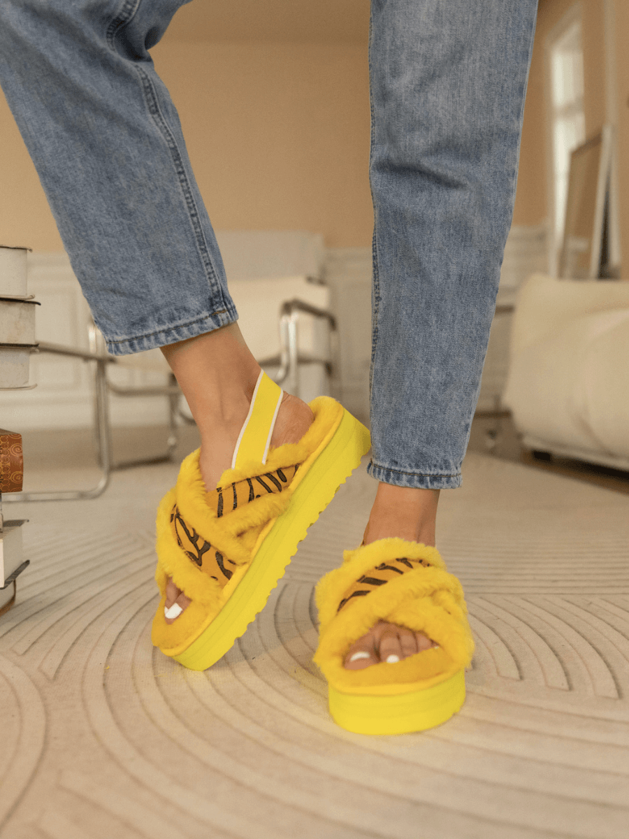 UGG Roar Wool-Lined Criss-Cross Strap Slipper - Yellow