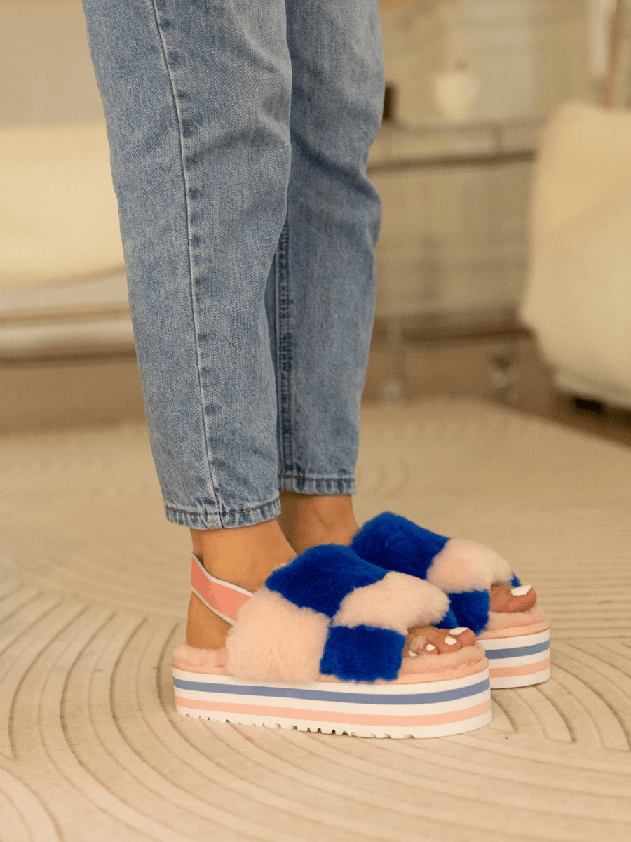 UGG Harmony Contrast Woolen Platform Slipper - Pink