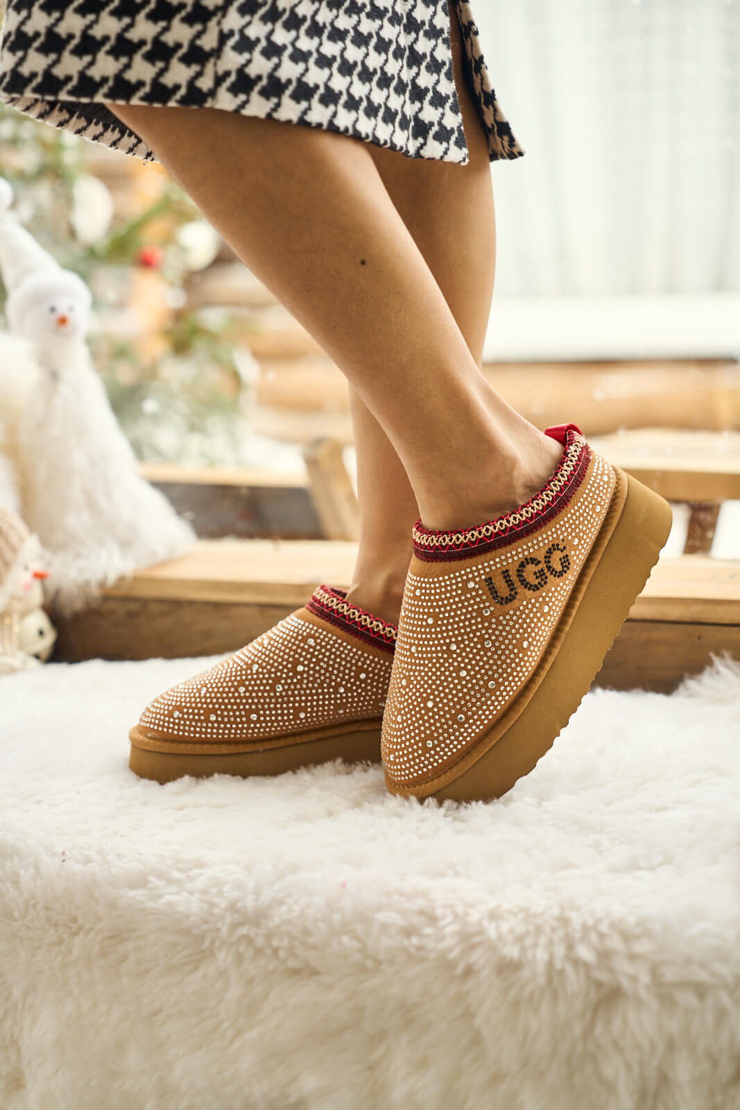 UGG Tassie Swifty Diamond Platform Boot - Chestnut