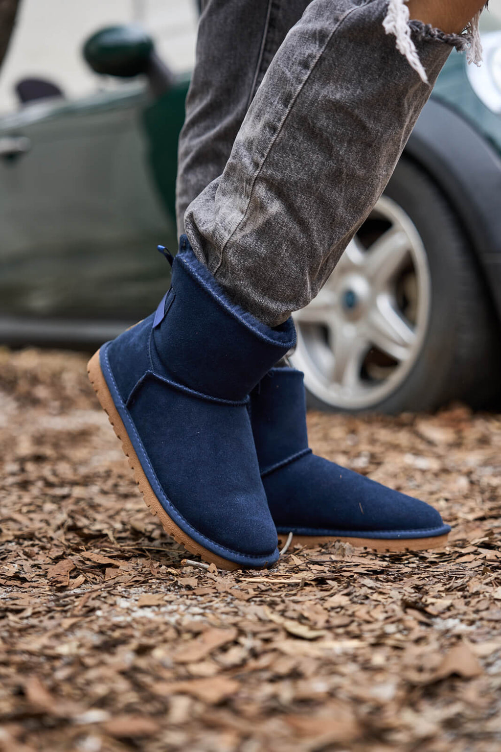 UGG Bailey Bow UGG Mini Boots - Navy
