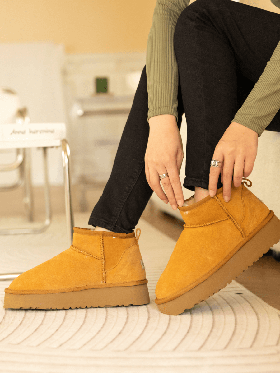 UGG Ultra Mini Platform Low Ankle Boot - Chestnut
