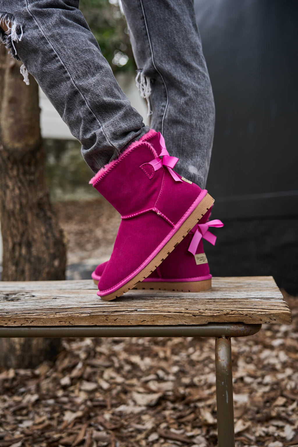 UGG Bailey Bow UGG Mini Boots - Fuchsia