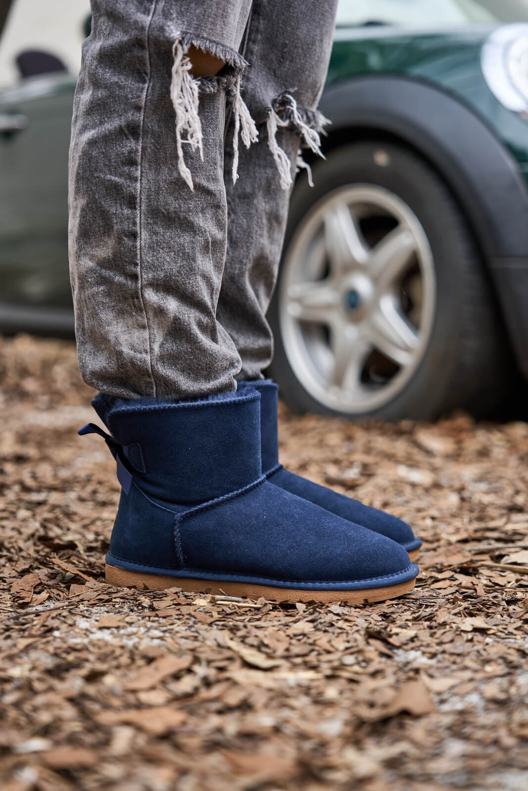 UGG Bailey Bow UGG Mini Boots - Navy