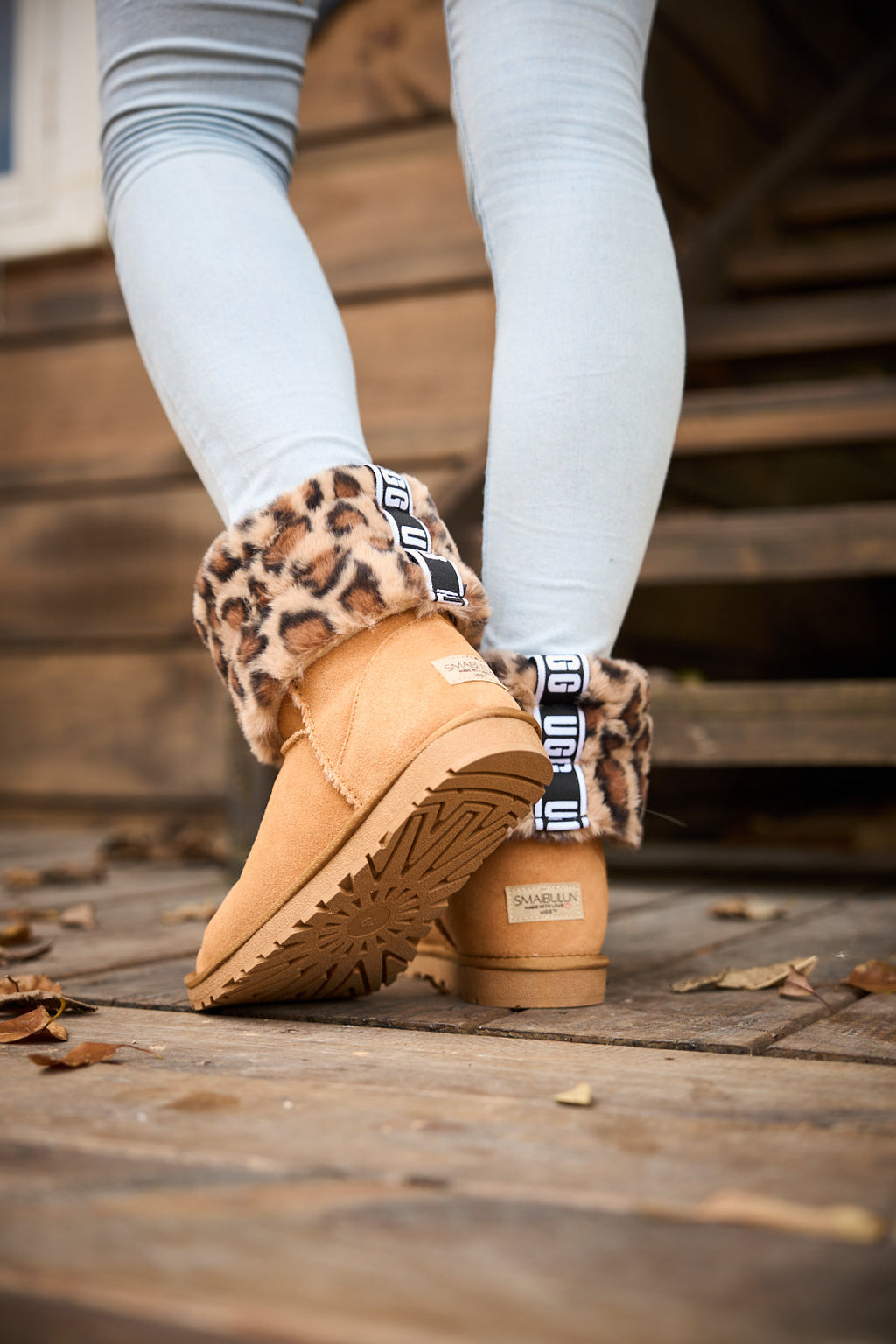 UGG Adelene Sherpa Woolen Boots - Chestnut