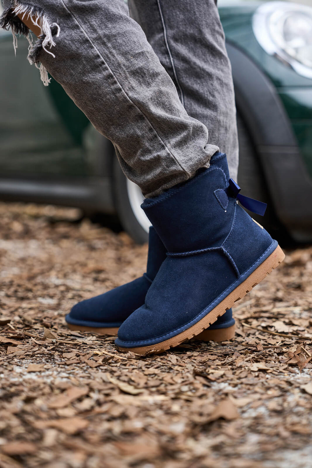 UGG Bailey Bow UGG Mini Boots - Navy