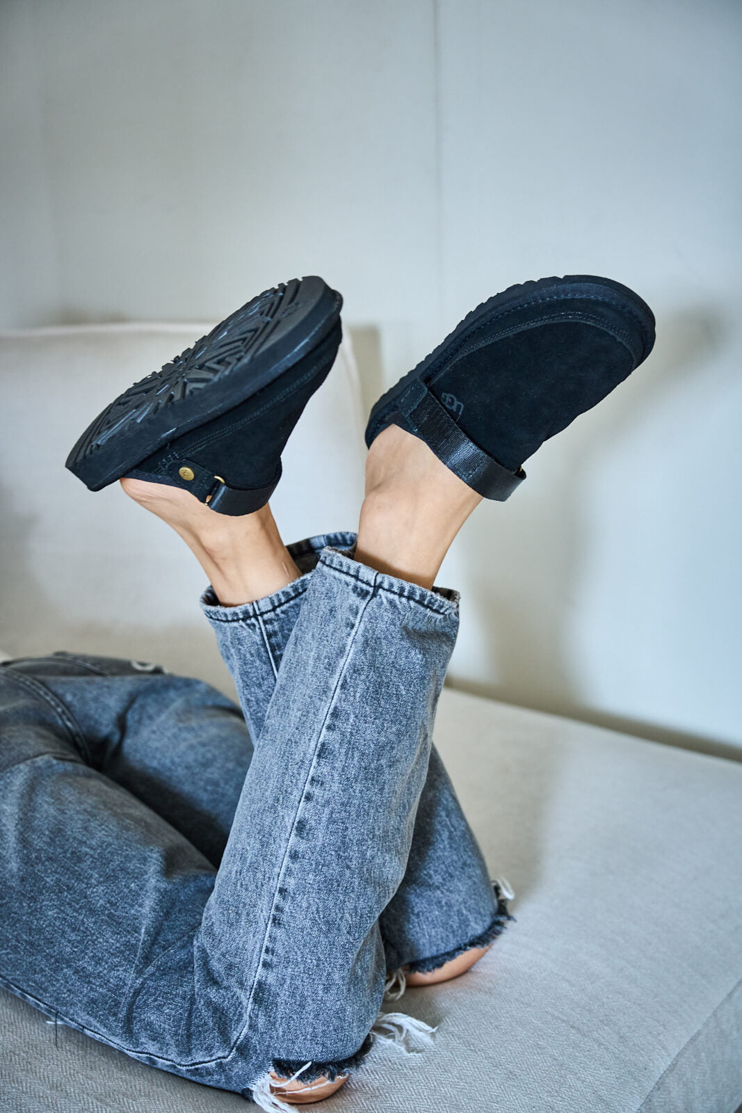UGG Lyla Suede Slingback Scuff Slipper - Black
