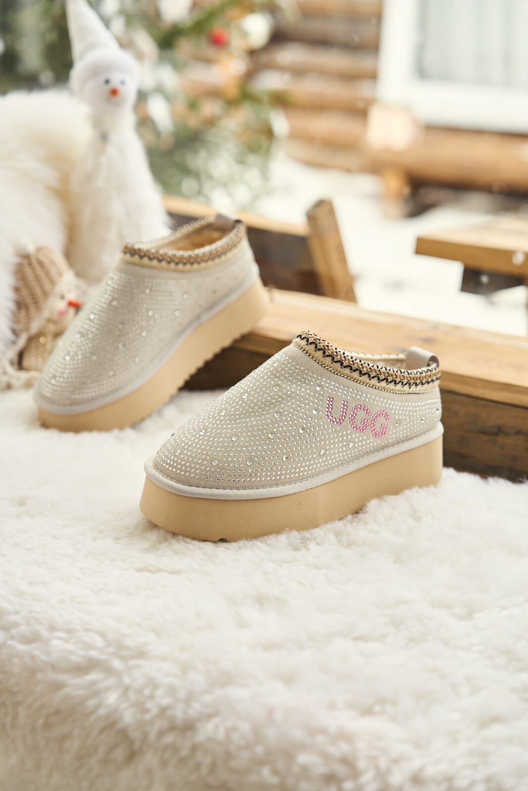 UGG Tassie Swifty Diamond Platform Boot - Gray