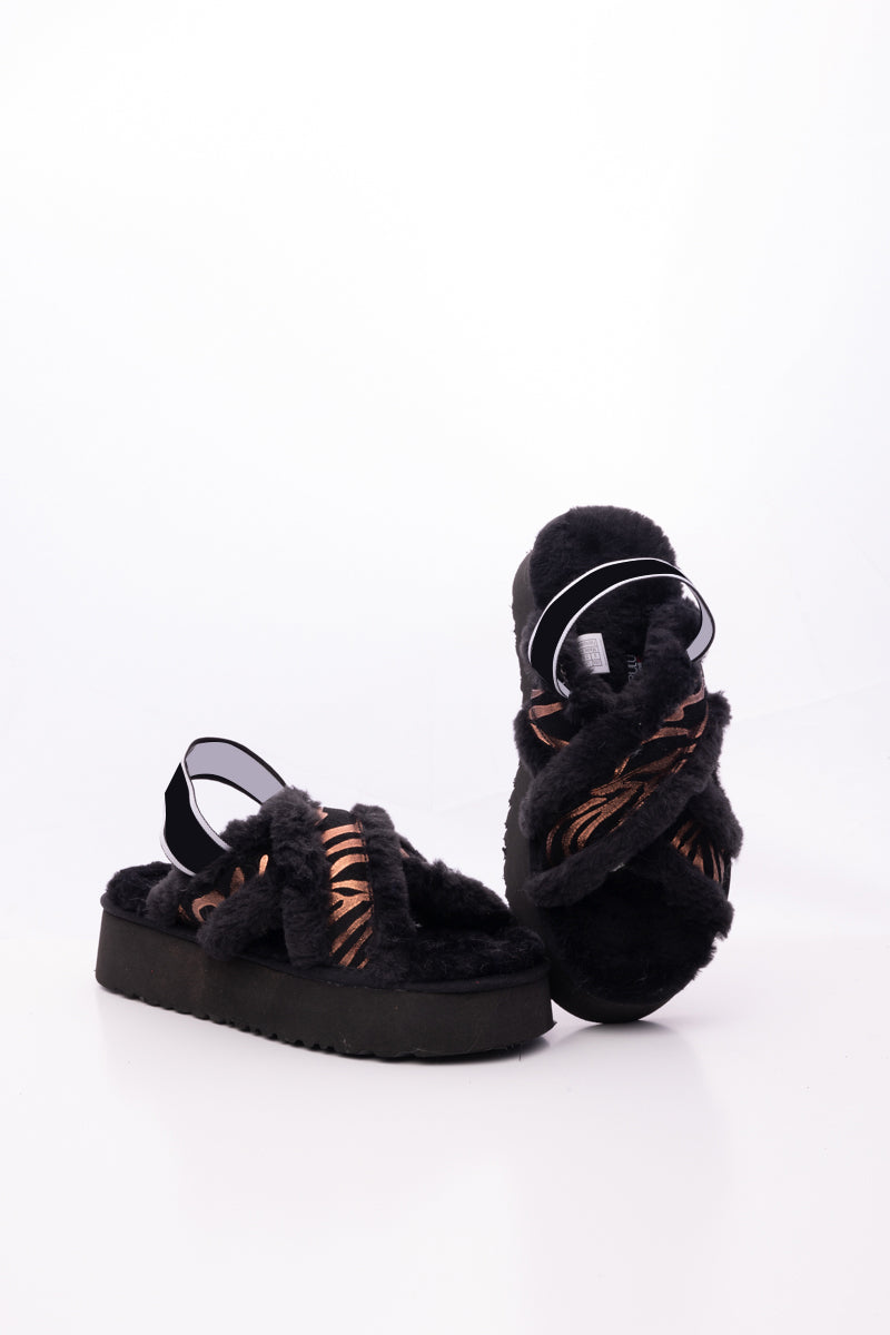 UGG Roar Wool-Lined Criss-Cross Strap Slipper - Black