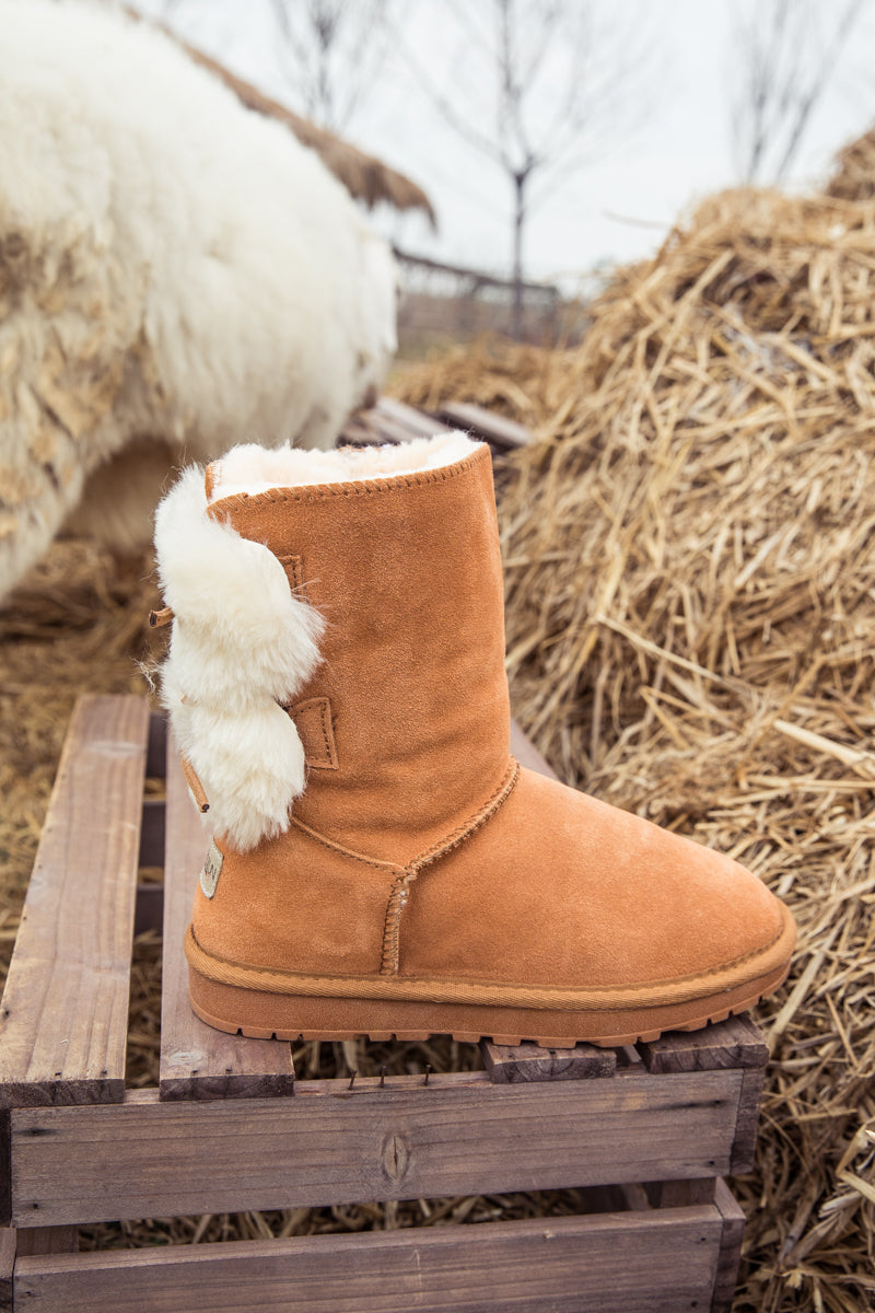 UGG Back Woollen Bow Suede Boots - Chestnut