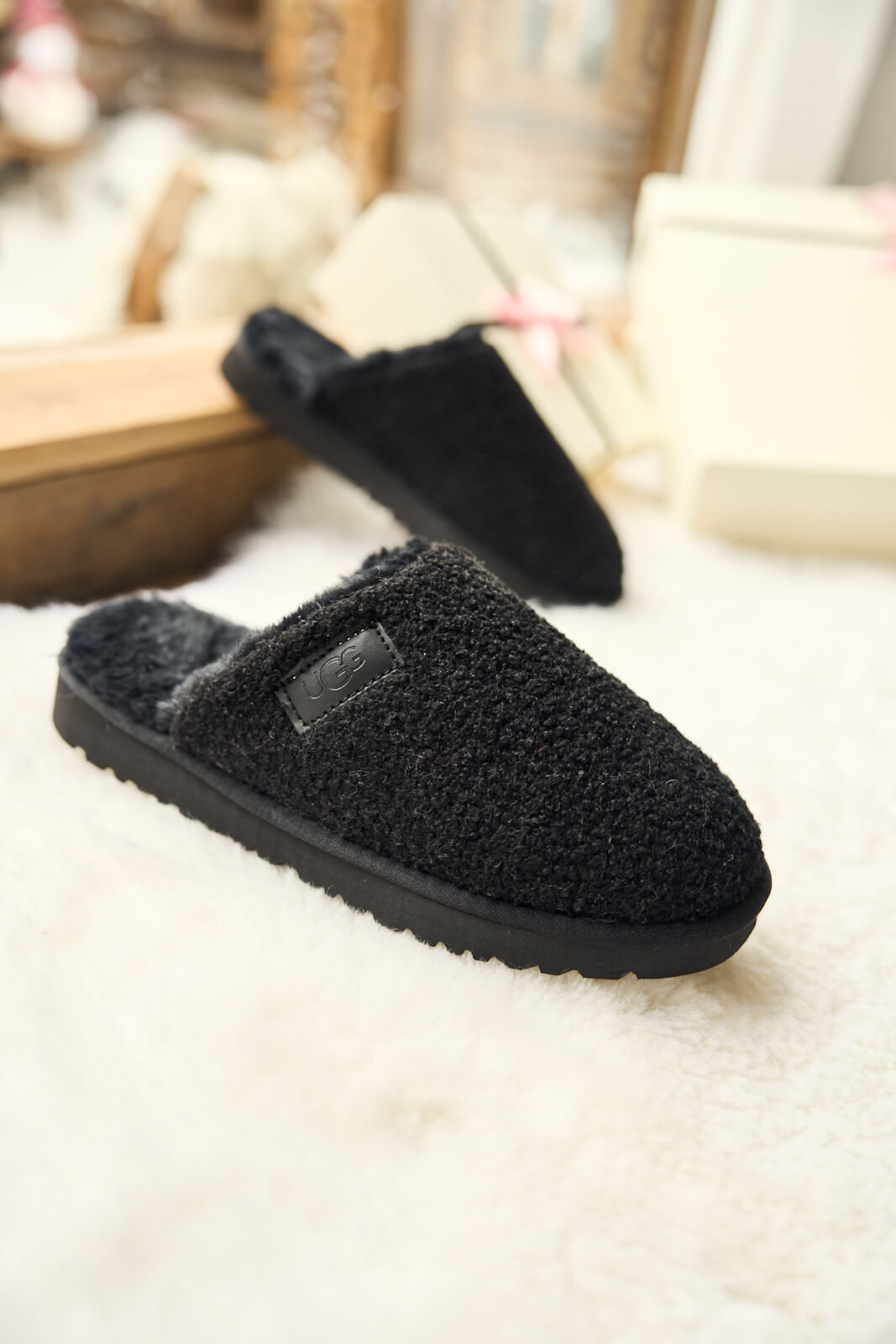 UGG Languorous Shepherd Blend Wool Slipper - Black