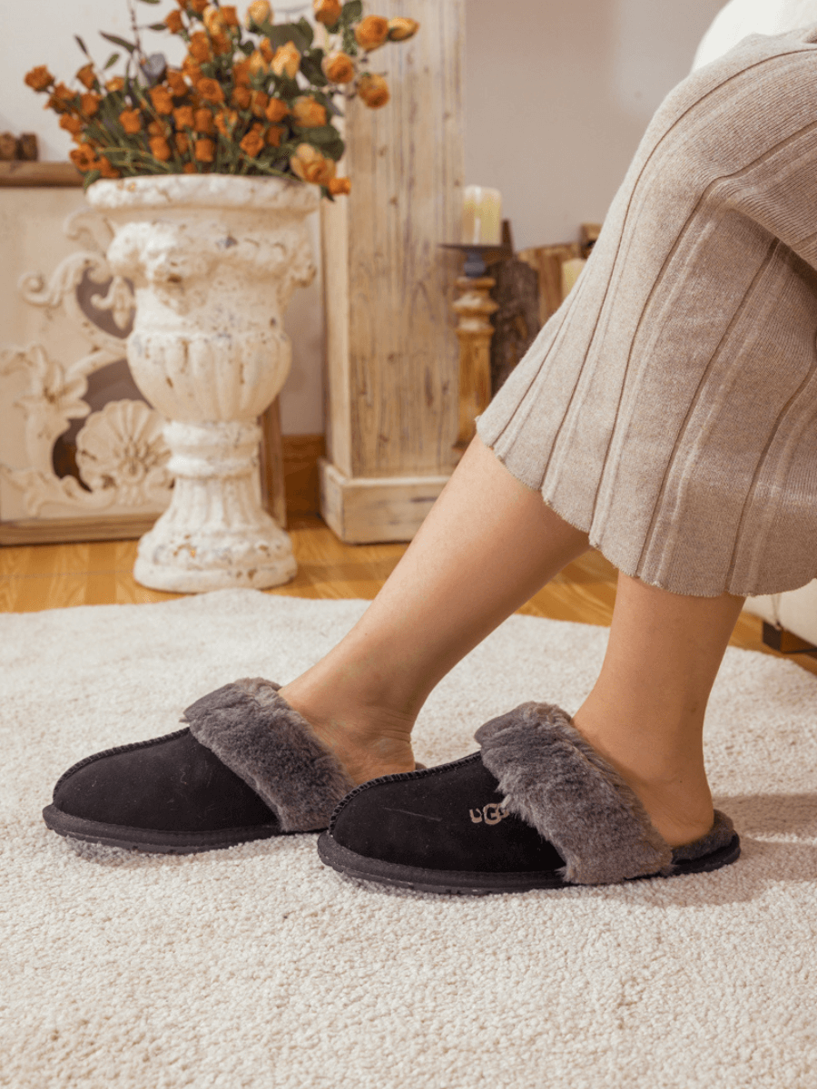 UGG Wool-Lined Tasman Suede Slipper - Black