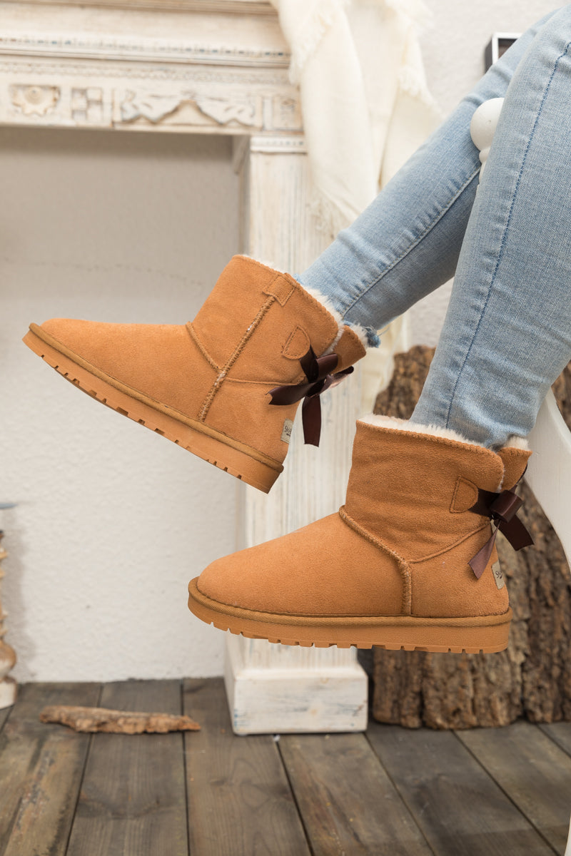 UGG Bailey Bow UGG Mini Boots - Chestnut