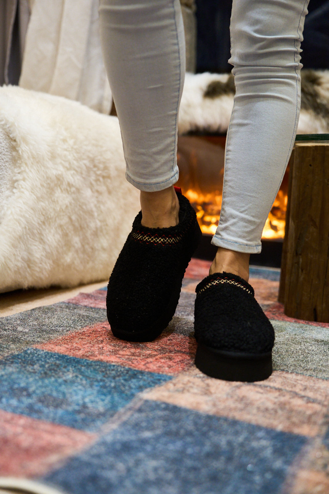 UGG Shepherd Tasman Platform Bootie - Black