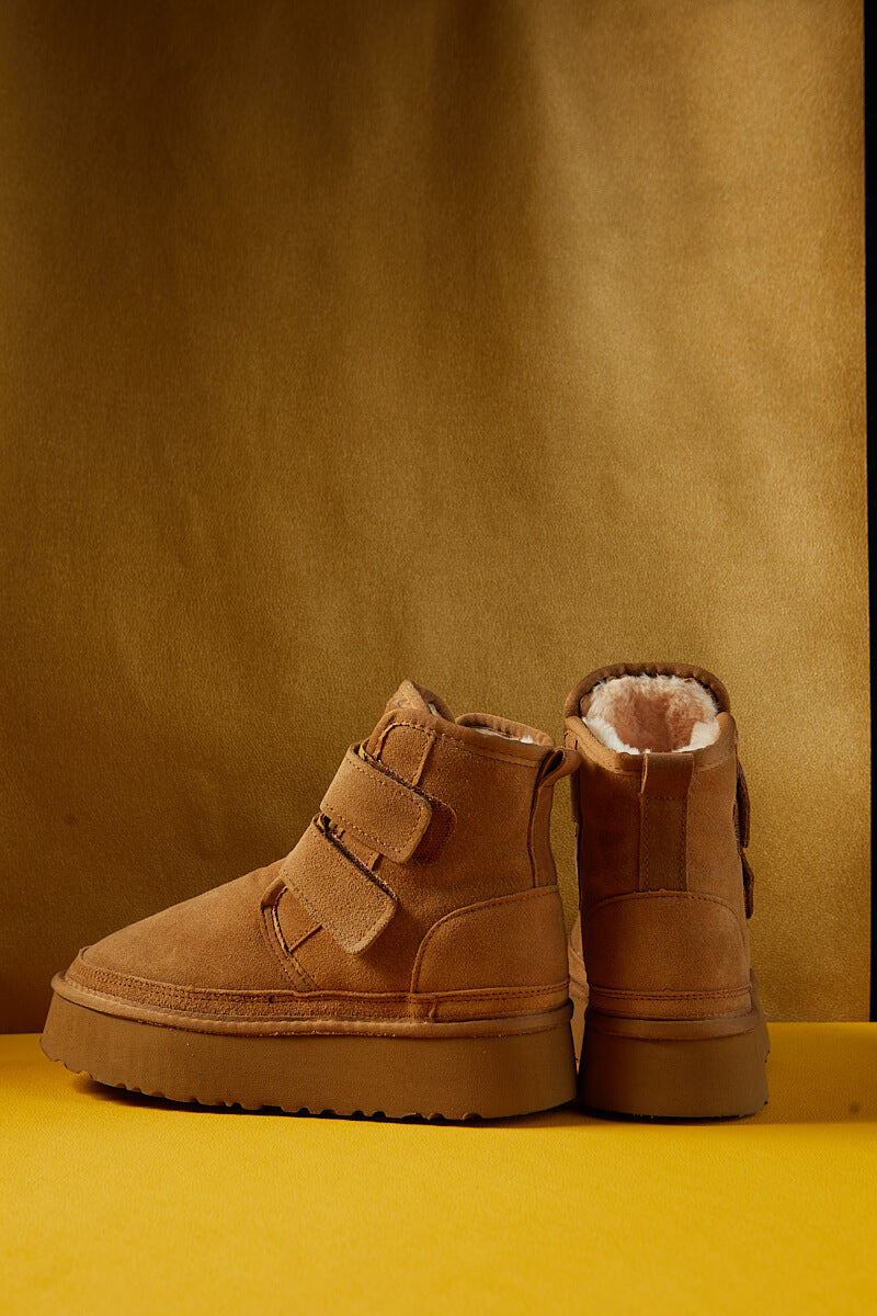 UGG Arlene Suede Platform Boots - Chestnut