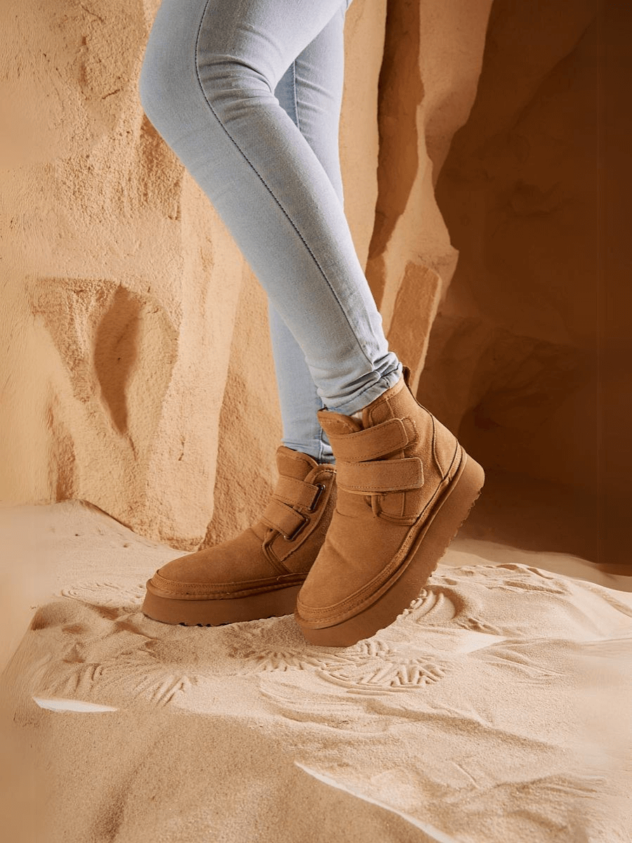 UGG Arlene Suede Platform Boots - Chestnut