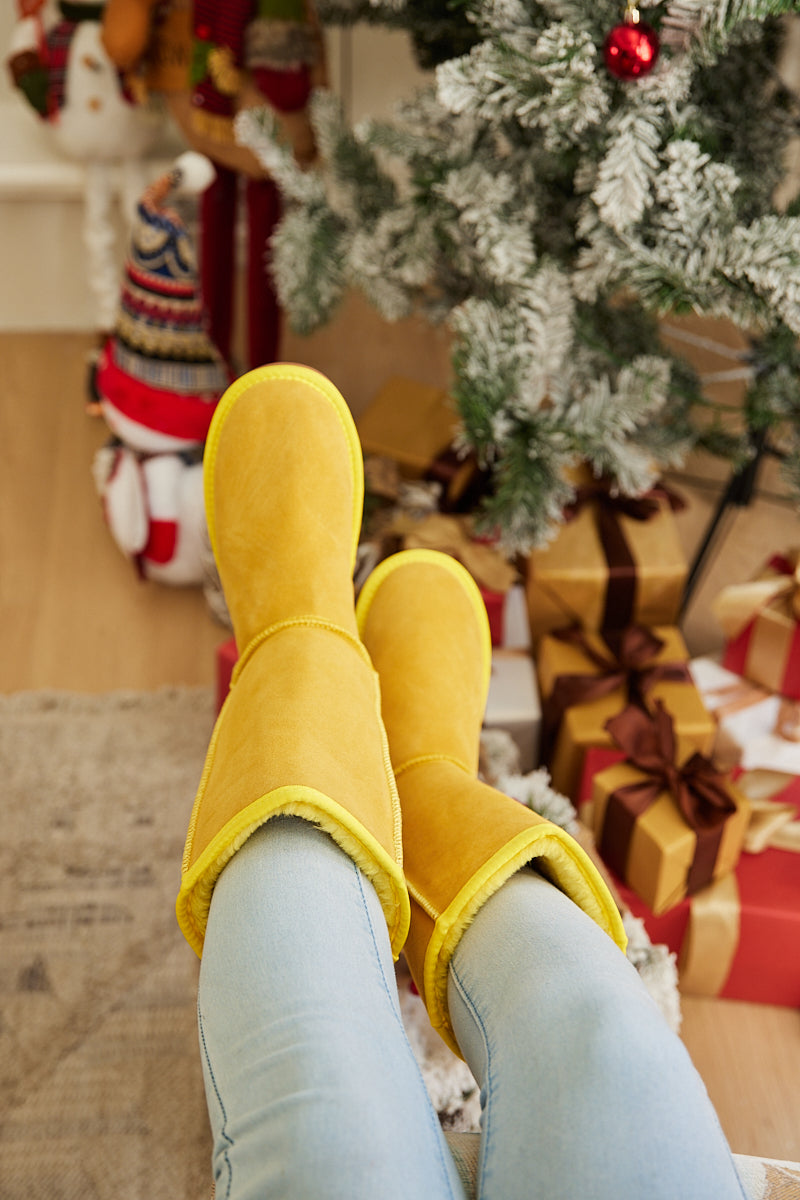 UGG Classic Suede Mid-Length boots - Yellow